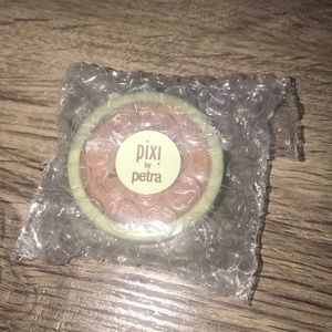 Brand New pixi blush